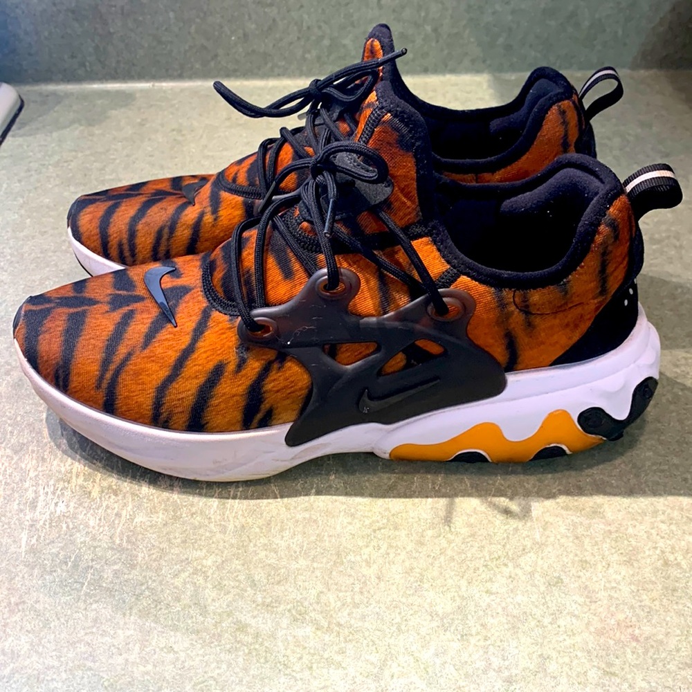 NIKE REACT PRESTO PREMIUM 'TIGER PRINT'